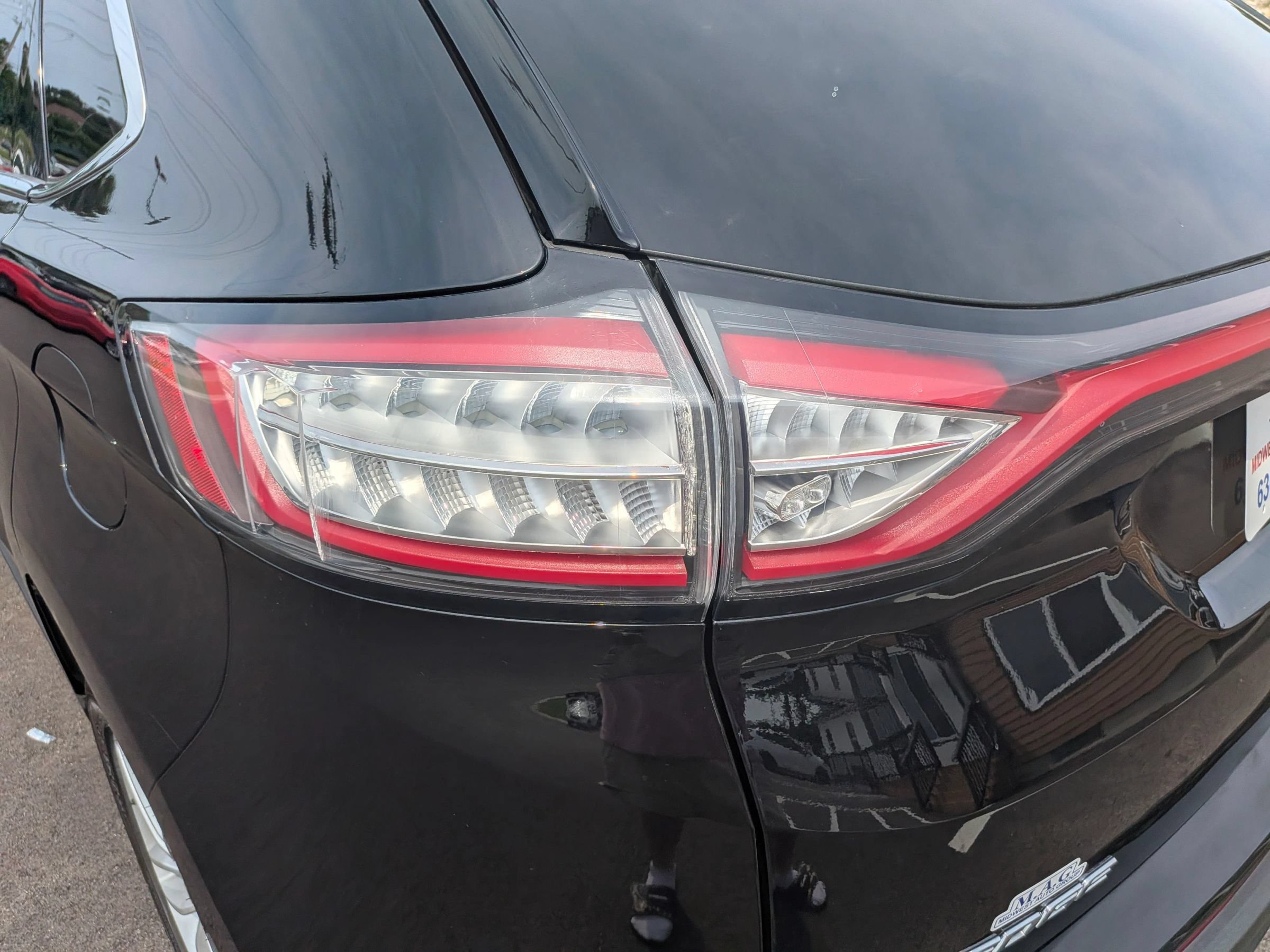 Used 2018 Ford Edge SEL w/ Equipment Group 201A AWD/4WD image 14