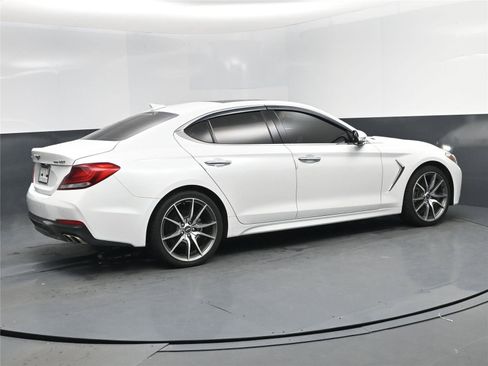 Used 2021 Genesis G70 2.0T w/ Prestige Package image 4