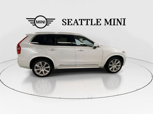 Used 2016 Volvo XC90 T8 Inscription AWD/4WD image 12