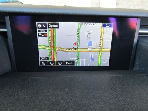 Used 2016 Lexus IS 200t image 17