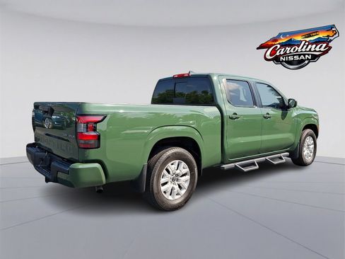 Used 2024 Nissan Frontier SV w/ Technology Package AWD/4WD image 6