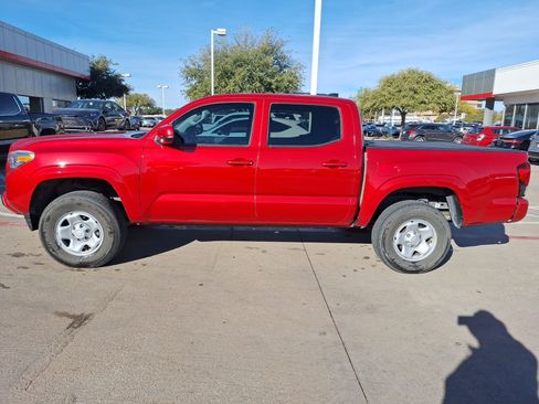 Used 2023 Toyota Tacoma SR image 3