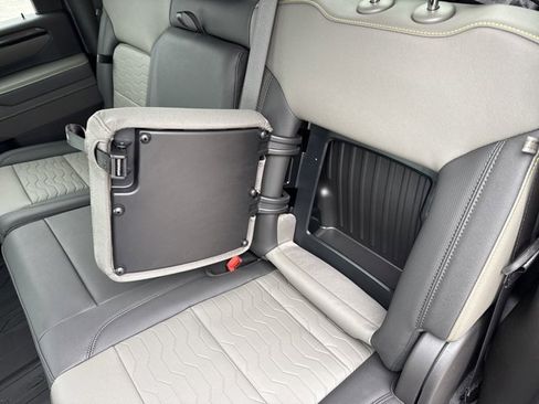 New 2026 Chevrolet Silverado 2500 ZR2 image 20