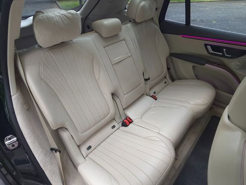 Used 2023 Mercedes-Benz EQS 450+ SUV image 17