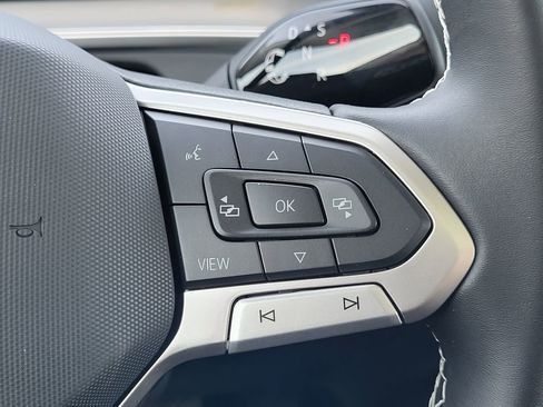 New 2026 Volkswagen Tiguan SE image 15