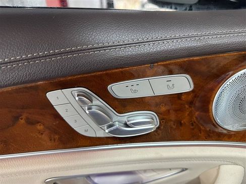 Used 2019 Mercedes-Benz E 300 4MATIC image 35