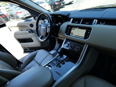 Used 2015 Land Rover Range Rover Sport HSE AWD/4WD image 34