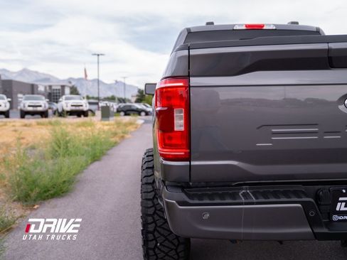 Used 2022 Ford F150 XLT w/ Equipment Group 302A High image 15