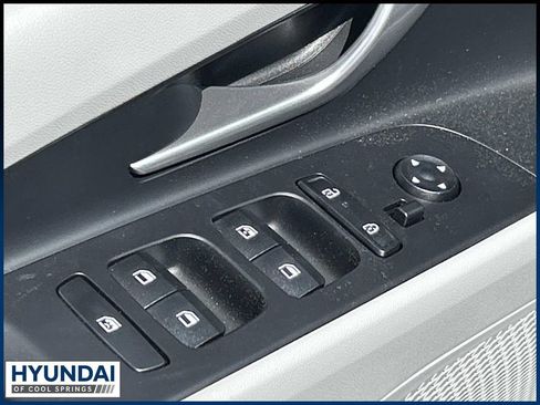 New 2026 Hyundai Elantra Limited FWD image 17