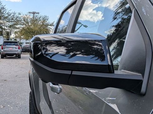 New 2026 GMC Canyon Elevation w/ Convenience Package image 13