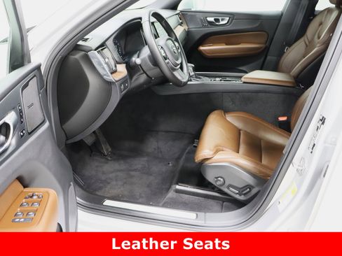 Used 2021 Volvo XC60 T5 Inscription w/ Advanced Package image 14