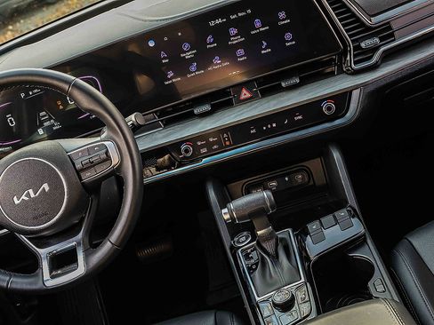 Certified 2025 Kia Sportage X-Line image 19