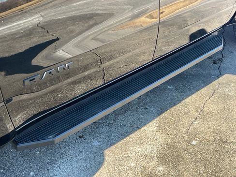 Used 2021 RAM 1500 Big Horn image 10