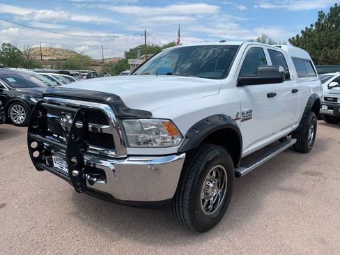 Used 2016 RAM 2500 Tradesman w/ Chrome Appearance Group AWD/4WD image 3