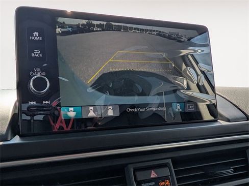 New 2025 Honda Pilot Touring image 18