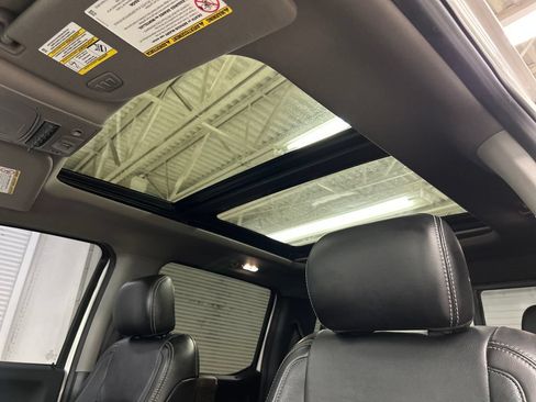 Used 2019 Ford F350 Lariat w/ Lariat Ultimate Package AWD/4WD image 8