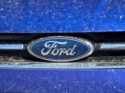 Used 2015 Ford Escape Titanium FWD image 9
