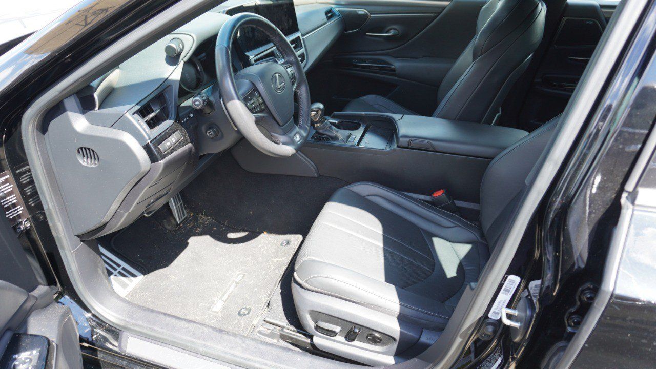 Used 2024 Lexus ES 300h F Sport w/ Accessory Package (Z2) FWD image 8