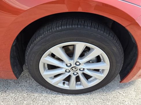 Used 2025 Toyota Corolla SE FWD image 9