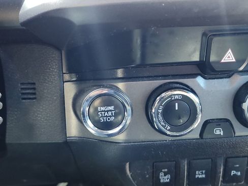 Used 2023 Toyota Tacoma TRD Off-Road w/ Technology Package image 23