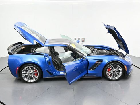 Used 2016 Chevrolet Corvette Z06 w/ 3LZ Preferred Equipment Group RWD image 44