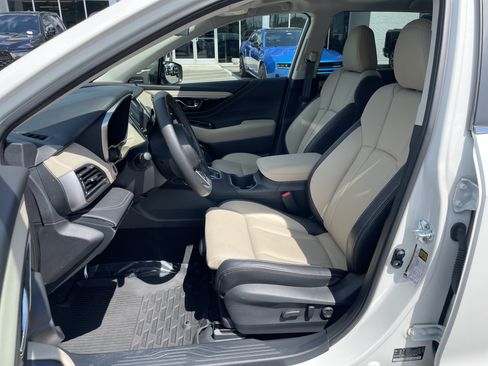 Used 2025 Subaru Outback Limited w/ Popular Package #2 AWD/4WD image 18