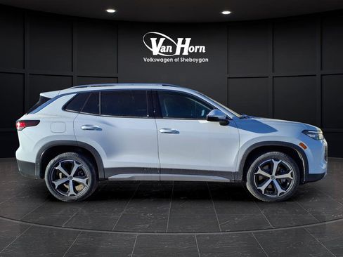 New 2026 Volkswagen Tiguan SE AWD/4WD image 2