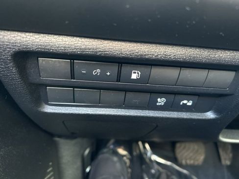 Used 2025 Mitsubishi Outlander ES image 21