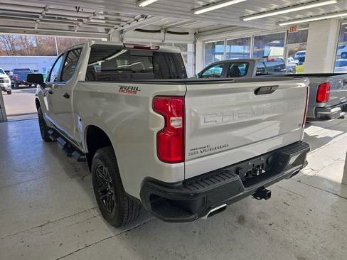 Certified 2021 Chevrolet Silverado 1500 LT Trail Boss w/ Convenience Package II image 3