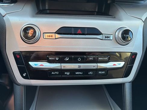 Certified 2024 Ford Explorer XLT w/ Equipment Group 202A image 25