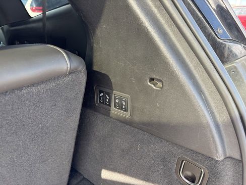 Certified 2023 Cadillac XT6 Premium Luxury image 10