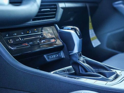 New 2026 Volkswagen Jetta SE image 34