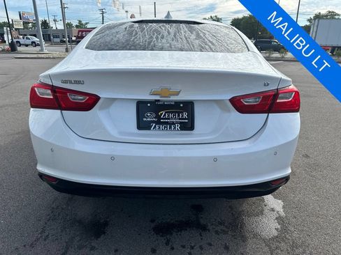 Used 2018 Chevrolet Malibu LT w/ Driver Confidence Package FWD image 5
