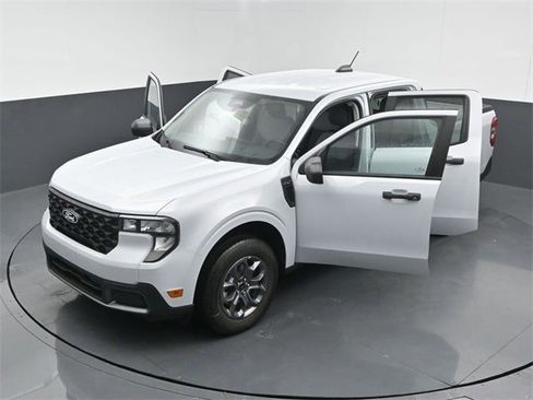New 2025 Ford Maverick XLT image 26