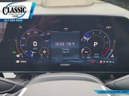 Used 2025 Chevrolet Suburban Premier RWD image 17