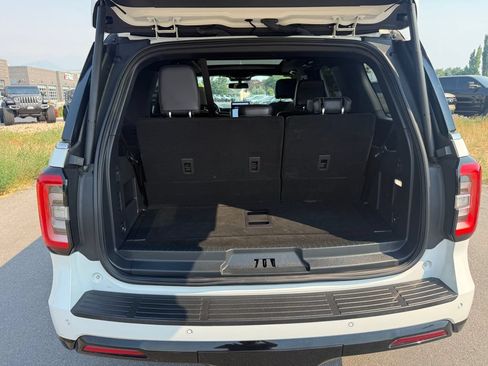 Used 2023 Ford Expedition Limited RWD image 14
