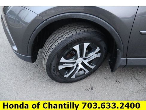 Used 2018 Toyota RAV4 LE image 27