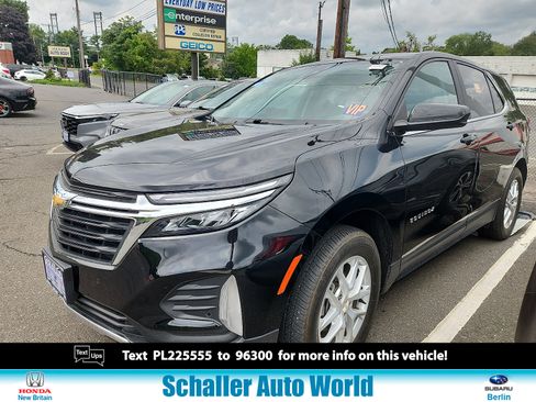 Used 2023 Chevrolet Equinox LT AWD/4WD image 1