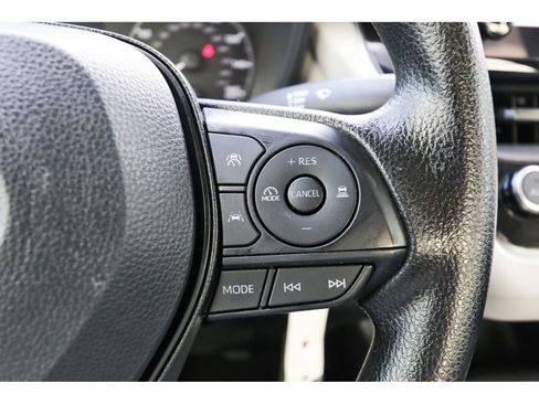 Used 2023 Toyota Corolla LE image 18