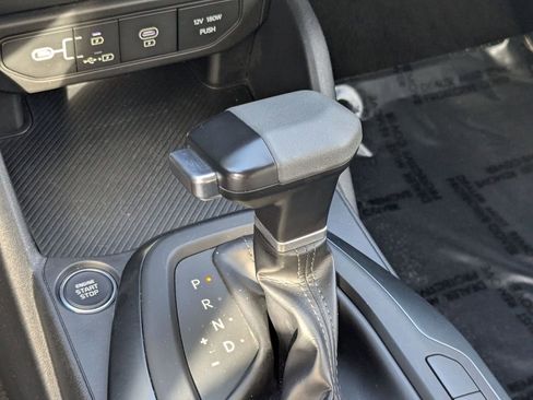 Used 2025 Kia K4 LXS image 17