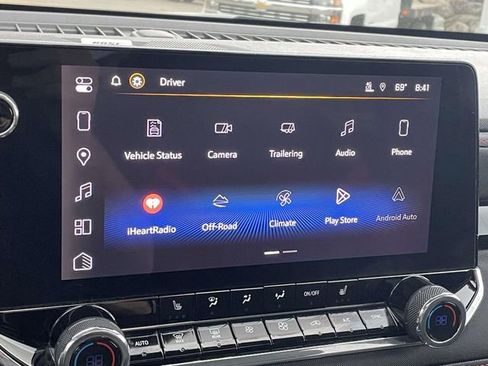 Used 2023 Chevrolet Colorado Z71 w/ Z71 Convenience Package 2 image 25