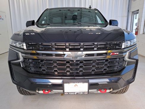 Used 2022 Chevrolet Tahoe Z71 w/ Luxury Package image 3