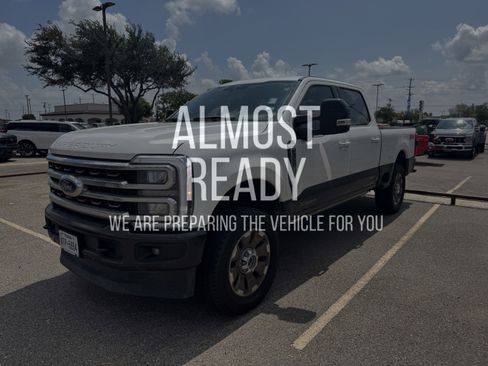 Used 2024 Ford F250 King Ranch AWD/4WD image 2