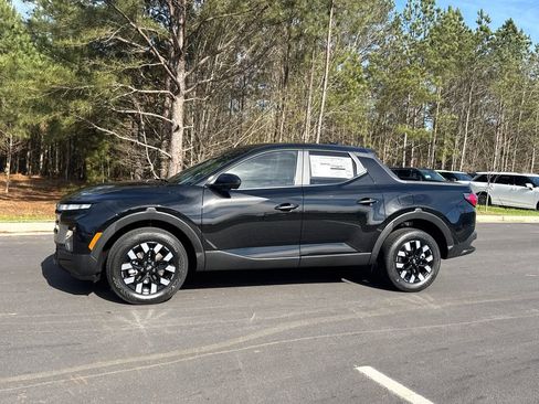 New 2026 Hyundai Santa Cruz SE FWD image 2