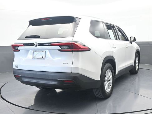 Used 2024 Toyota Grand Highlander FWD image 5
