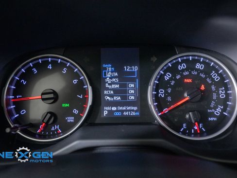 Used 2022 Toyota RAV4 XLE w/ Convenience Package AWD/4WD image 16