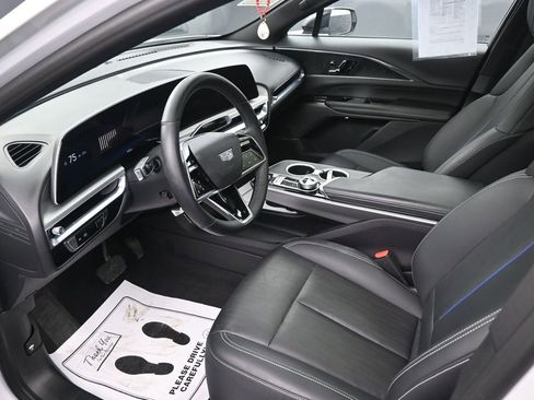 Used 2024 Cadillac Lyriq Sport AWD/4WD image 26