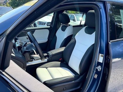 Certified 2023 Mercedes-Benz GLA 35 AMG 4MATIC image 6