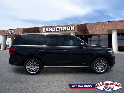 Certified 2023 Ford Expedition Platinum AWD/4WD image 2