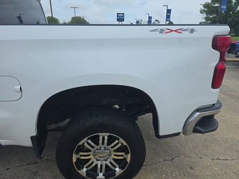 Used 2020 Chevrolet Silverado 1500 LT w/ Texas Edition image 6
